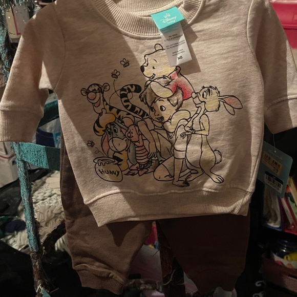 Winnie The Pooh baby set - Picture 2 of 5